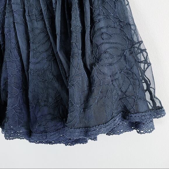 Free People Embroidered Lace Overlay Pleated Mini Skirt Black XS EUC - Picture 4 of 11